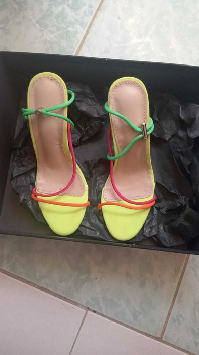 Sandale noi chic