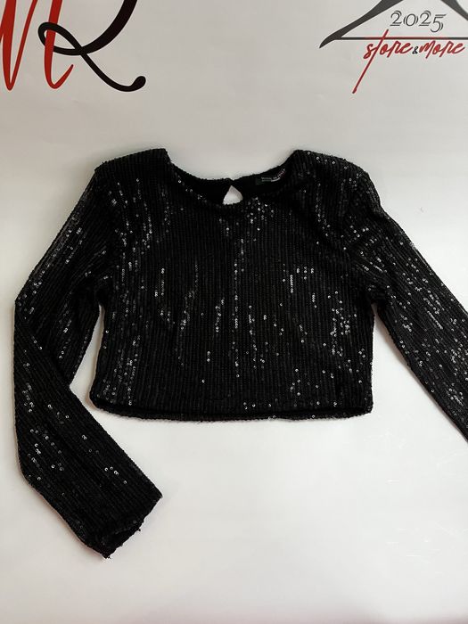 Елегантен черен топ с пайети
