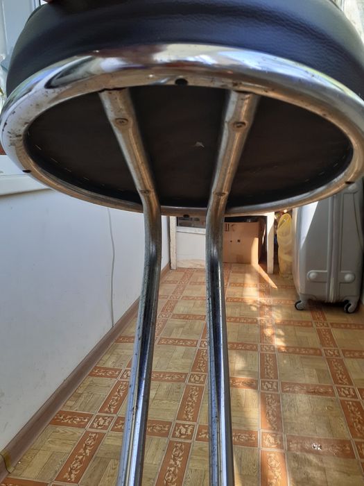 Барный стул металлический б/у