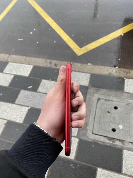 Iphone 11 obmen sotiladi