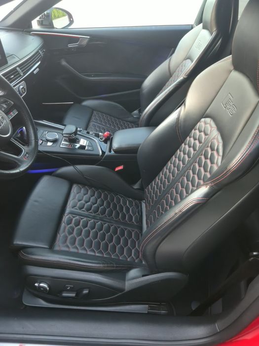 Vand AUDI RS5 COUPE  2018 misano red