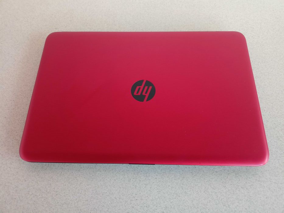 Laptop HP 15BA display 15,6 slim procesor Amd A6-7310 ram 8gb
