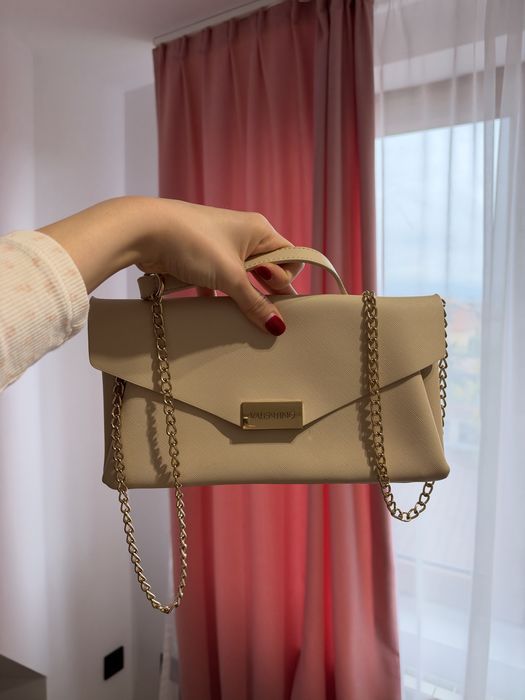 Valentino чанта.
