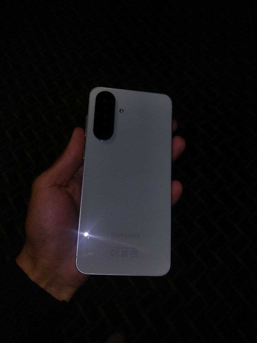 Samsung A56 128/8 holati yangi