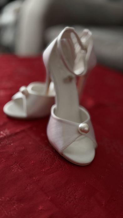 Sandale albe - mireasă