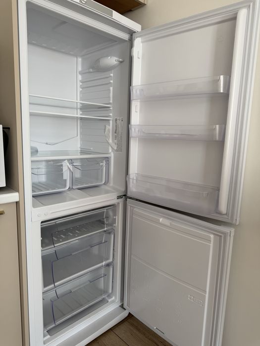 Продам новый холодильник INDESIT