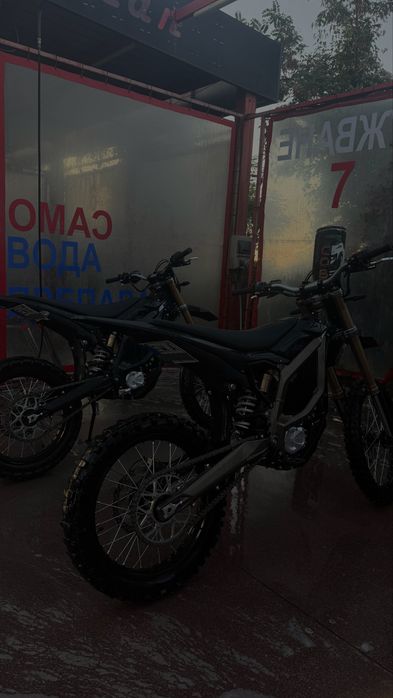 Surron Ultra Bee 2025