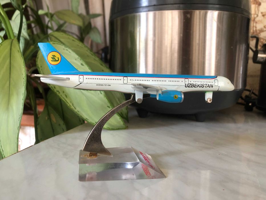 Макет самолета BOEING 757