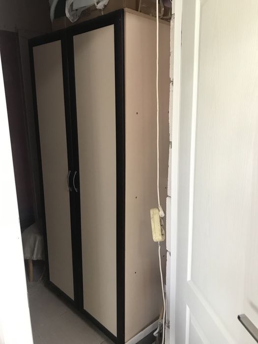 Продам хороший шкаф