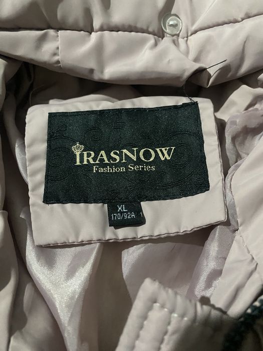 Rasimda korib turgan kurtka sotiladi