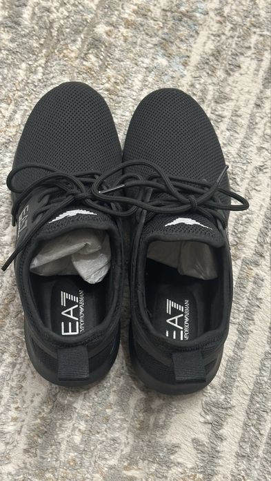 Продается кроссовки от EA7 38 размер
