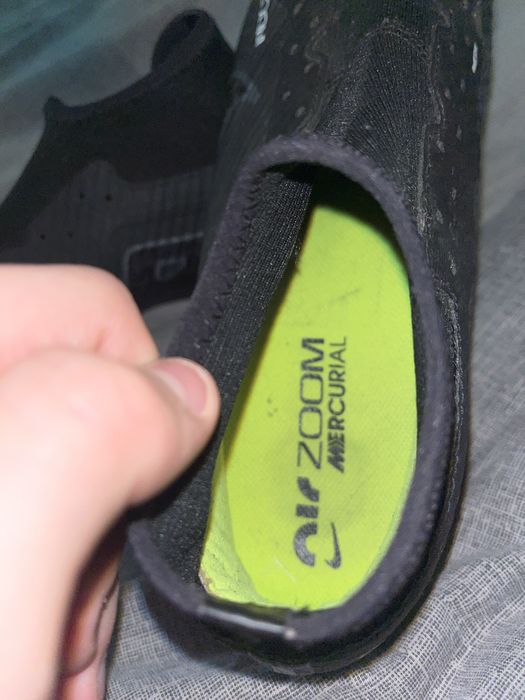 vand ghete de fotbal nike academy marimea 40