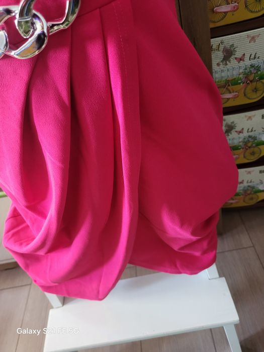 Vând Rochiță Dama