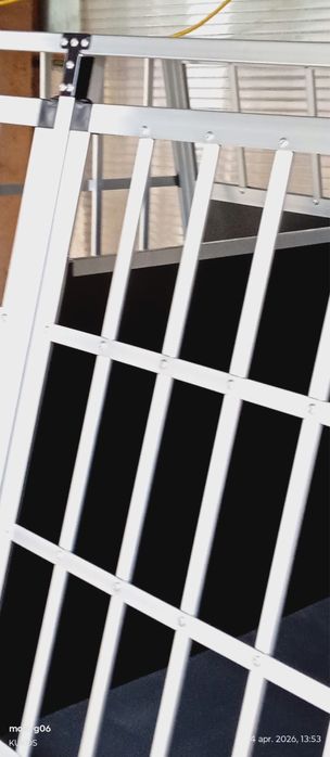 cușcă dubla transport câini talie medie. 650 lei