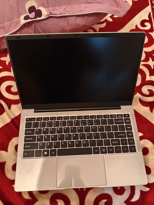 Ноутбук сатылады