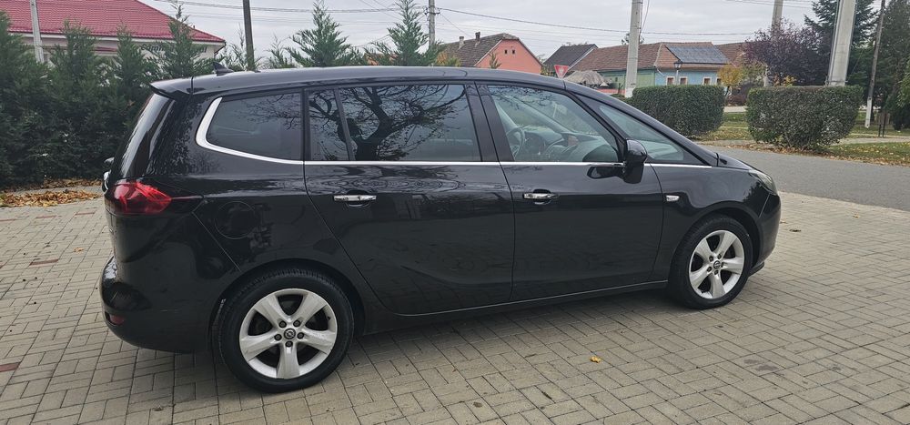 Opel Zafira Tourer Cosmo/7 locuri/2,0 CDTI Turbo