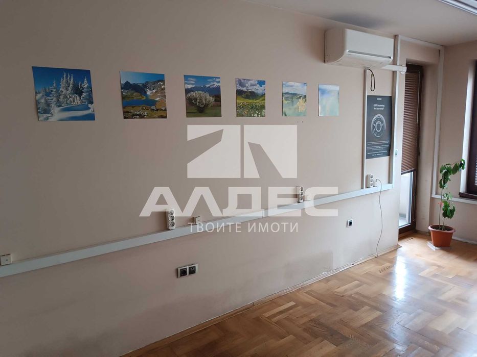 Дава се под наем Офис в София, Лозенец - 106 кв.м за 797.64 € - Снимка #2