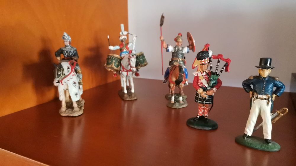 jucarii pentru copii soldatei