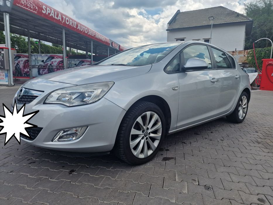 OPEL Astra 2011 — imagine 2