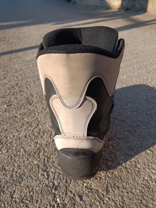 Vand boots snowboard marime 41