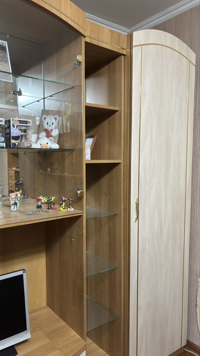 Шкаф стенка в отличном состоянии