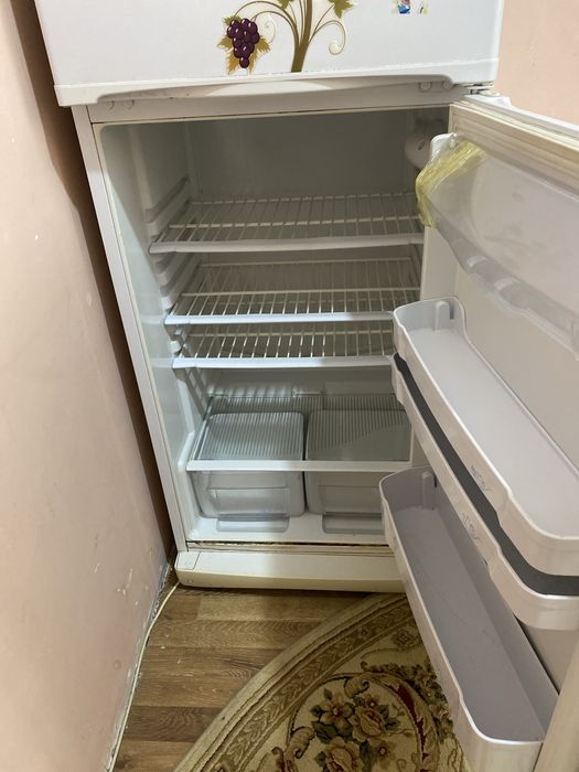 Холодильник от INDESIT