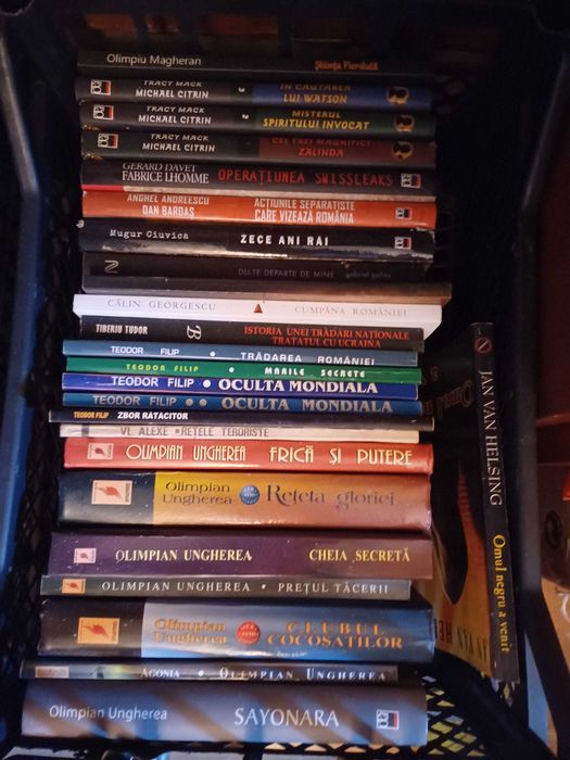 Carti spionaj si conspiratii