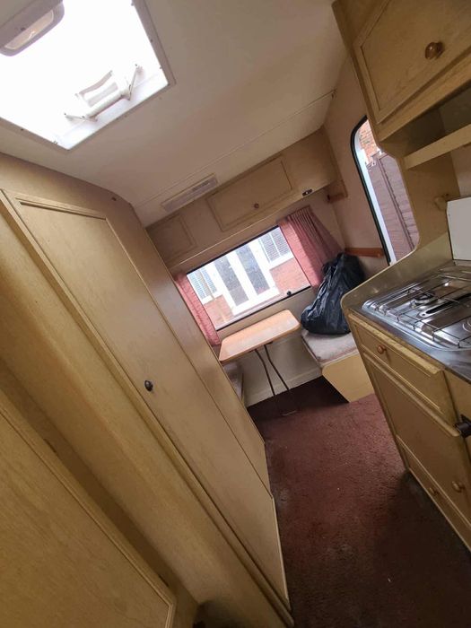 Caravana recent adusa din anglia