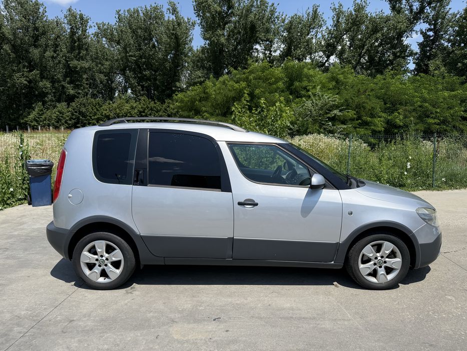SKODA Roomster 2011 — imagine 2