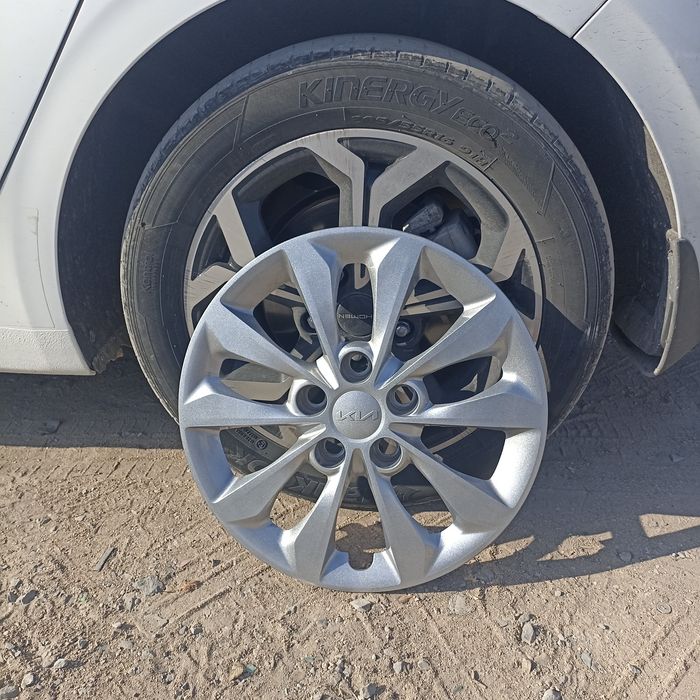 Колпаки Kia R16 серебристые