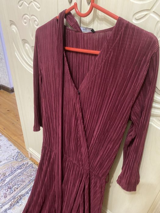 Платье почти новый