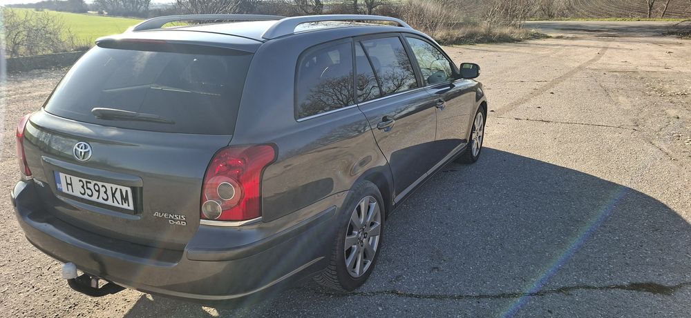 Тойота авенсис 2.0 126кс.2008г