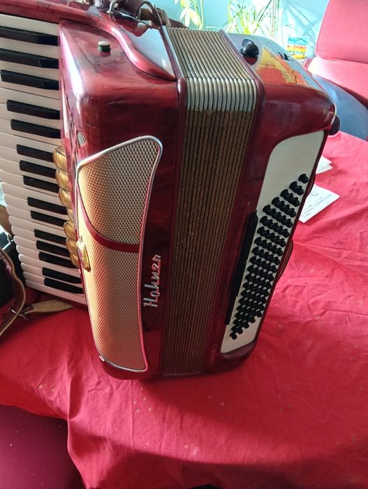 Акордеон " HOHNER" 80 баса