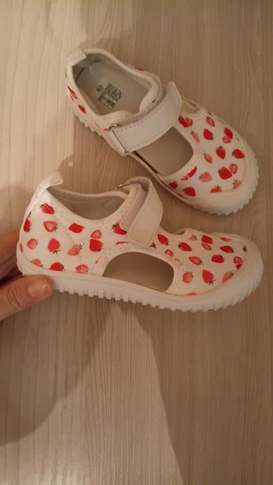 Мокасины на девочку