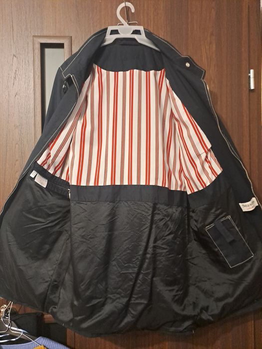 Jacheta neagra  Delmod