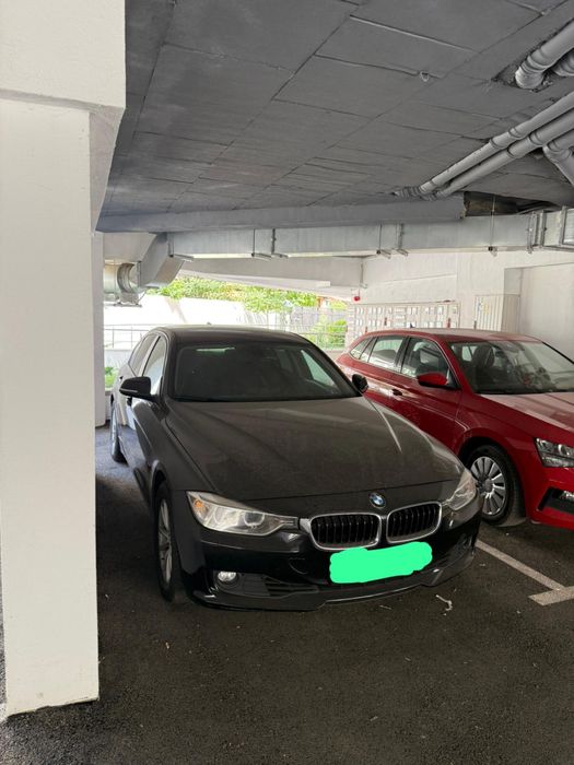 Loc de parcare complet acoperit