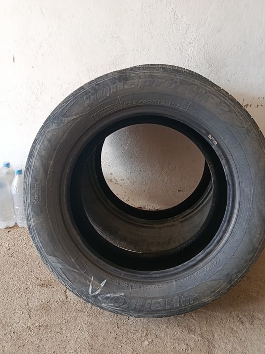 Продаётся резина.