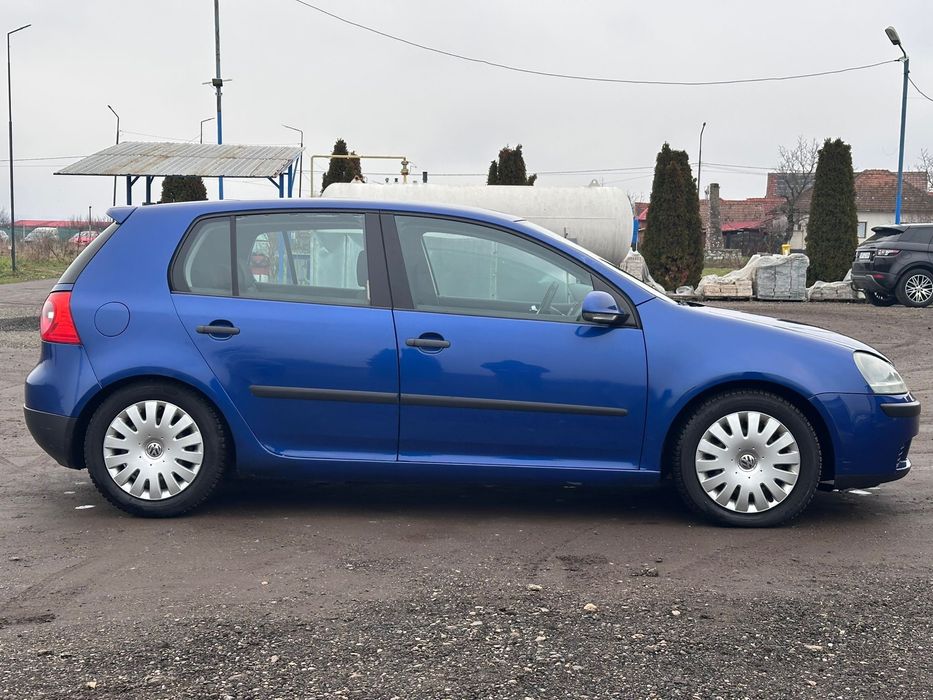 VW Golf 5, 1.4 benzină, recent adus
