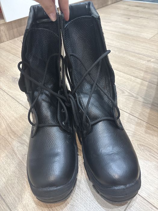 Продам Берцы новые