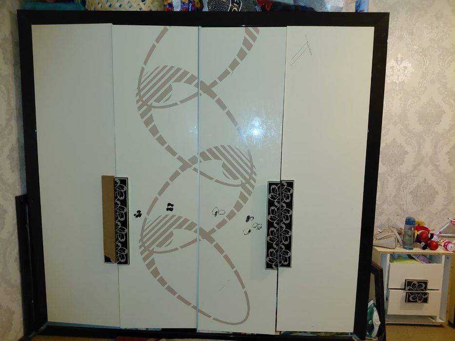 Срочно продам шкаф 45к