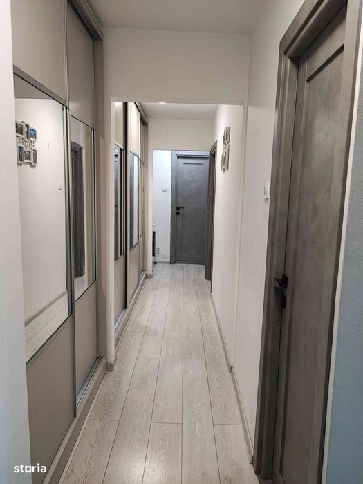 Apartament 3 camere, Eremia Grigorescu, etaj 4/4, bloc cu acoperis