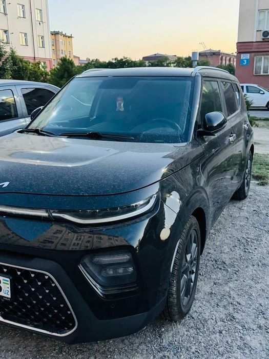 Aqilli Kia Soul mashinasi