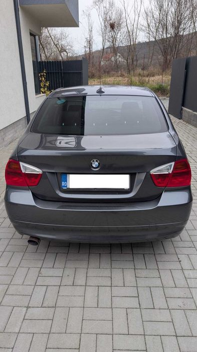 BMW Seria 3 (E90) – 320d