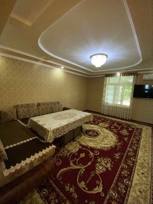 Hovli uchastka Chirchiq