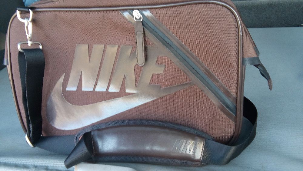 Nike спортна чанта