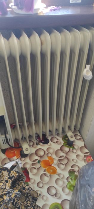 Продается масляный обогреватель.