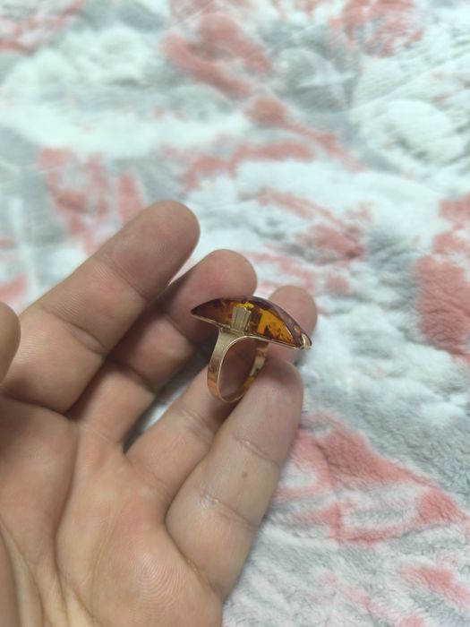 Продаю золотое кольцо