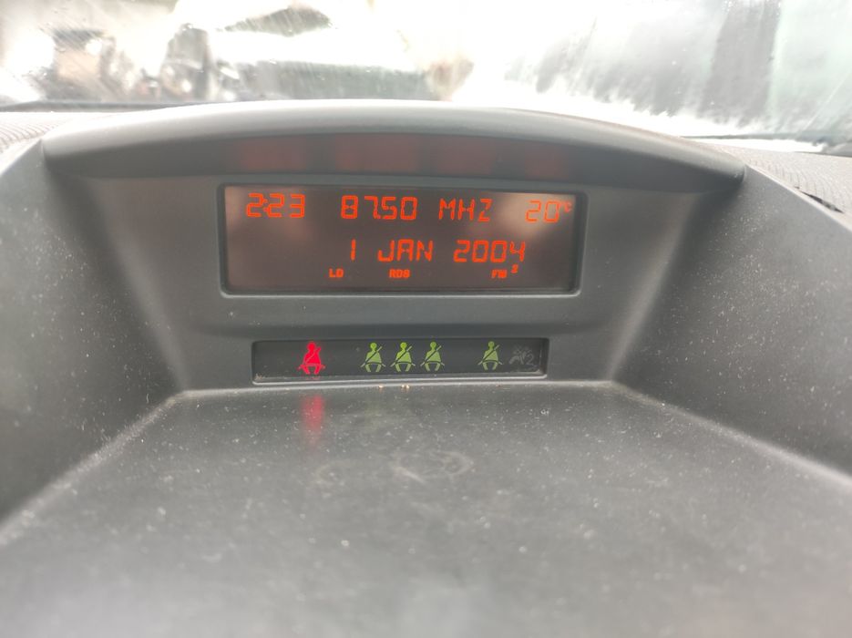 Дисплей 12-пинов за Пежо-207