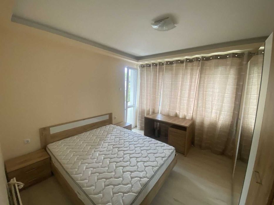 УЮТЕН дом! Тристаен апартамент - район Базар Левски!