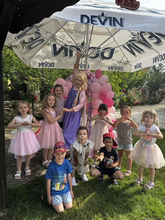 Аниматор Викси-Трикси за Варна и където ви трябвам